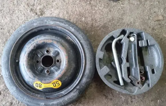 Smart ForFour I R15 spare wheel N011003