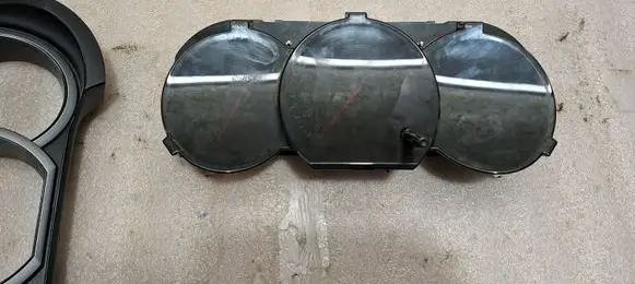 Suzuki Grand Vitara II Speedometer (instrument cluster) 3411067J1
