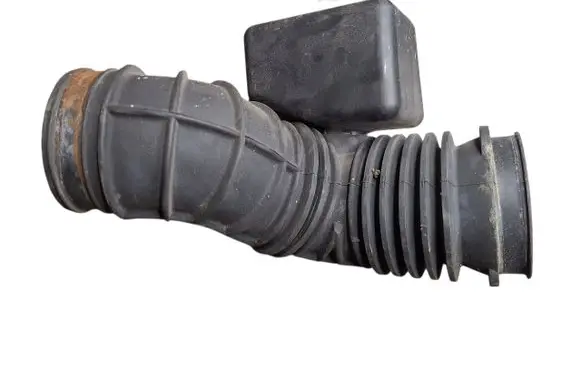 Volvo V70 Air intake hose/pipe 30636180