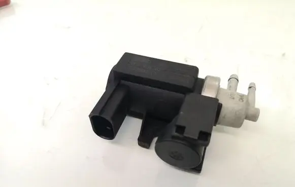 Audi A6 S6 C6 4F Turbo solenoid valve 8E0906627C 72290313