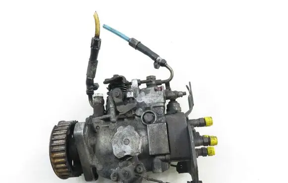 Volkswagen Transporter - Caravelle T4 Fuel injection high pressure pump 0460485033 074130109C