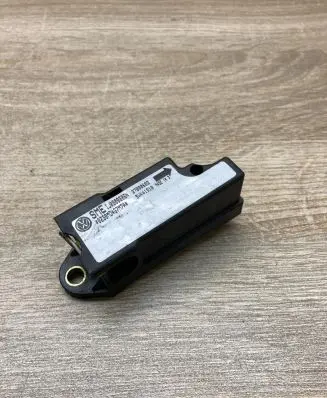 Volkswagen PASSAT B5 Airbag deployment crash/impact sensor IJ0909606N 5WK41910