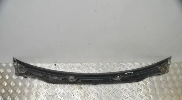 Wiper trim