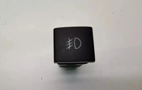 Fog light switch