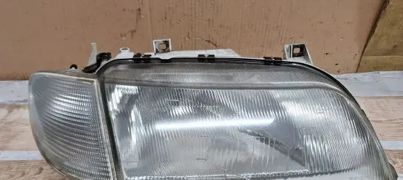 Seat Alhambra (Mk1) Headlight/headlamp 0301048302 0311325002