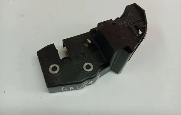 Skoda Octavia Mk2 (1Z) Seat back rest lock catch 1K0885681E