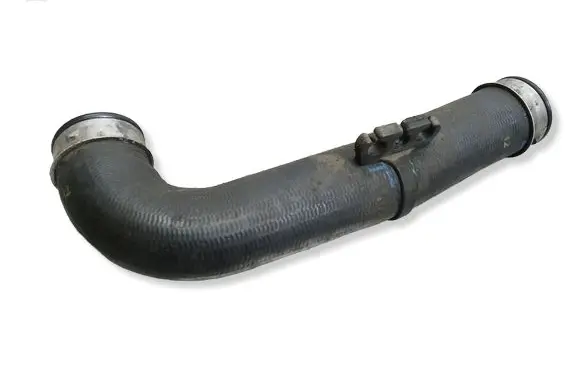 Volkswagen Touran I Intercooler hose/pipe 1K0145833C