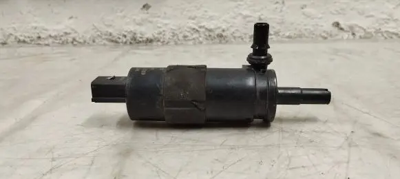 Porsche Macan (95B) Windscreen/windshield washer pump 6r0955681