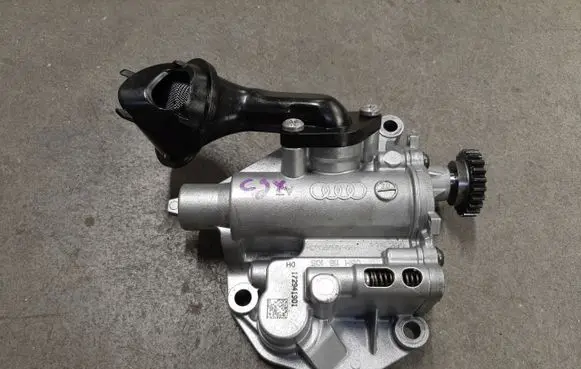 Audi A4 S4 B9 Oil pump 06H115105DH
