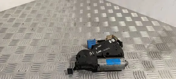 Volkswagen Golf IV Sunroof motor/actuator 1J6959591