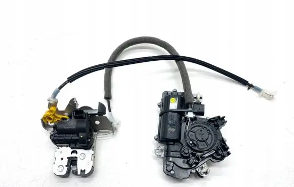 Audi A8 S8 D5 Tailgate/trunk/boot lock/catch/latch 4M0827506D