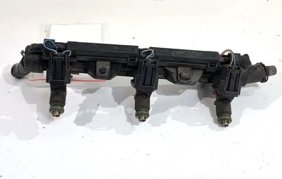 Seat Ibiza IV (6J,6P) Fuel main line pipe 03E133320A