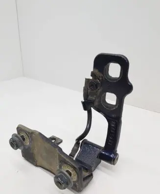 BMW 3 E46 Tailgate/trunk/boot hinge 8215531