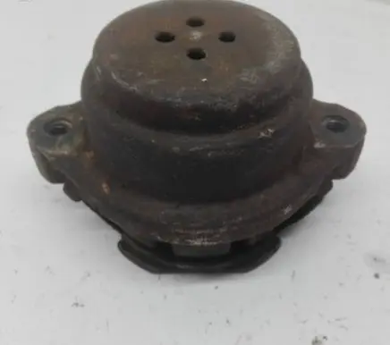 Volkswagen PASSAT B5 Gearbox mount