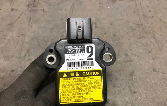 Lexus IS 220D-250-350 ESP acceleration yaw rate sensor 1745005910