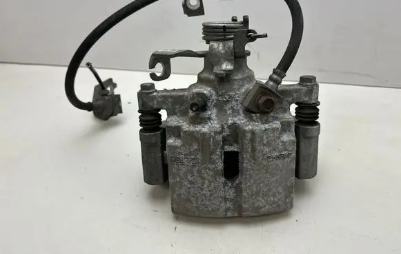 Ford Mustang VI Rear brake caliper FR3C2K328FK