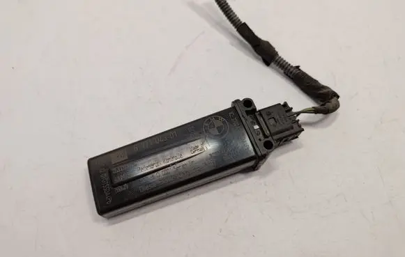 BMW 5 E60 E61 Tire pressure control unit 6771043 36236771043