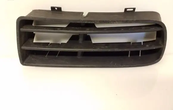 Toyota Avensis T220 Front bumper lower grill 1J0853666E