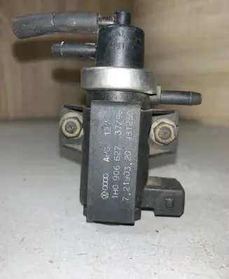 Audi A4 S4 B5 8D Turbo solenoid valve 1H0906627 72190320 98T250