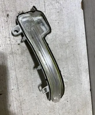 BMW X1 F48 F49 Mirror indicator light 7493898