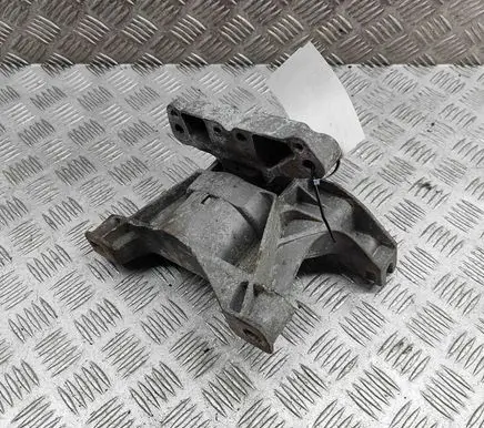 Toyota Proace Engine mount bracket SU001A6906