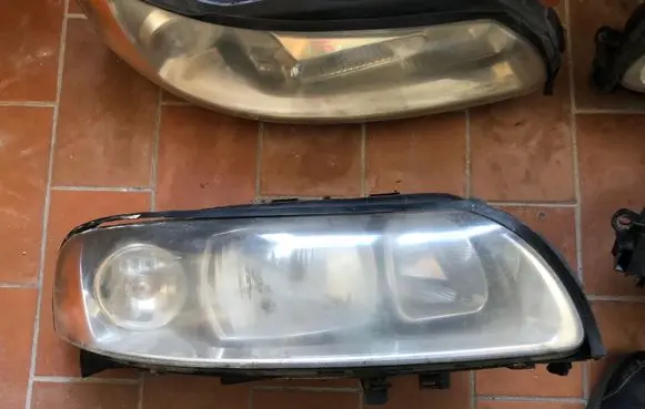 Volvo V70 Headlight/headlamp 0698826
