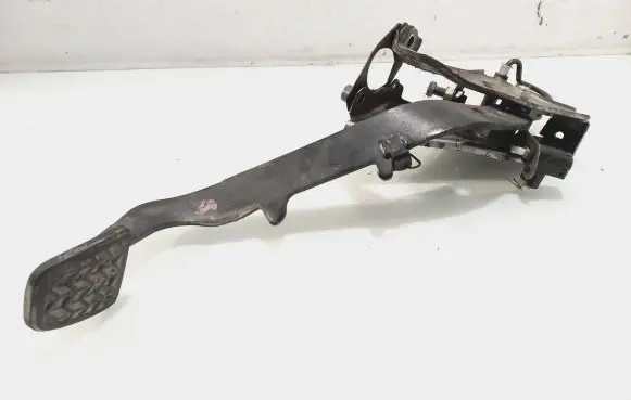Toyota Corolla E120 E130 Clutch pedal Cv591