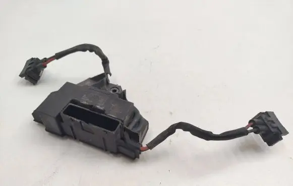 Saab 9-5 Coolant fan relay 1379131