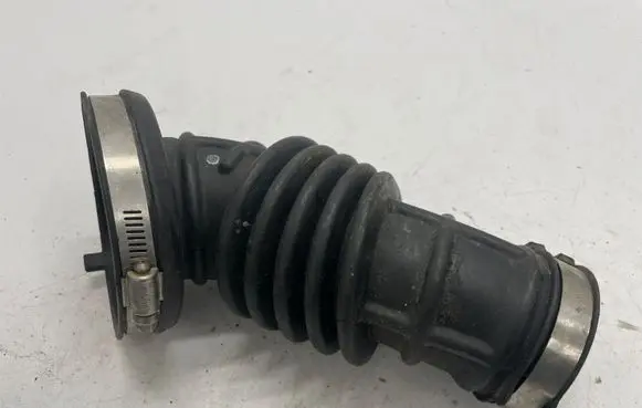 Opel Insignia B Intercooler hose/pipe 84120196