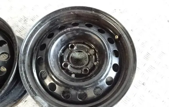 Volkswagen Polo III 6N 6N2 6NF R13 steel rim 