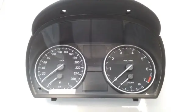 BMW 1 E81 E87 Speedometer (instrument cluster) 918705201