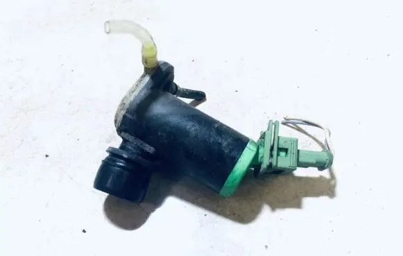 Peugeot 206 Windscreen/windshield washer pump