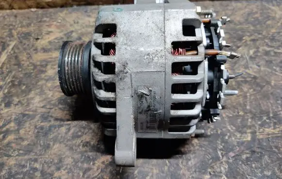 Suzuki SX4 Generator/alternator 9090206