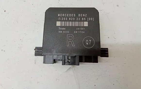 Mercedes-Benz C W203 Door control unit/module A2038202285