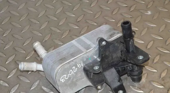 BMW i3 Transmission/gearbox oil cooler 7623685