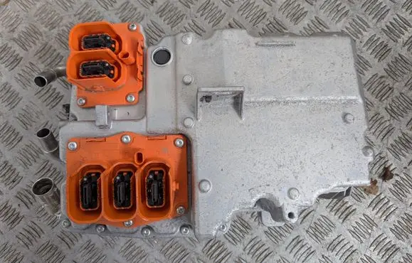Volvo V60 Voltage converter inverter 32144041