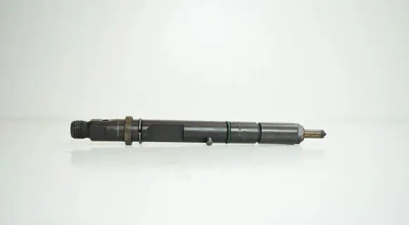 Audi A4 S4 B5 8D Fuel injector 059130201E
