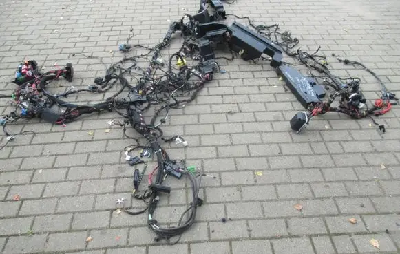 Mercedes-Benz E W213 Positive wiring loom 