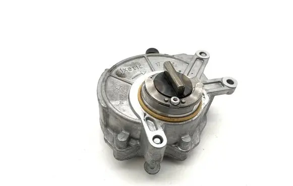 BMW 5 G30 G31 G38 Vacuum pump 11668634120 68739010