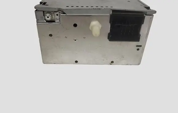 Ford Focus C-MAX Radio/CD/DVD/GPS head unit E11023539 10R023539