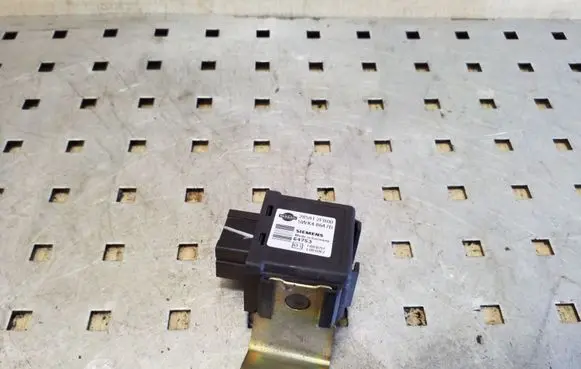Nissan Pathfinder R51 Immobilizer control unit/module 285912F000 5WK48647B