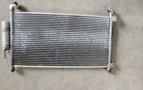 A/C cooling radiator (condenser)
