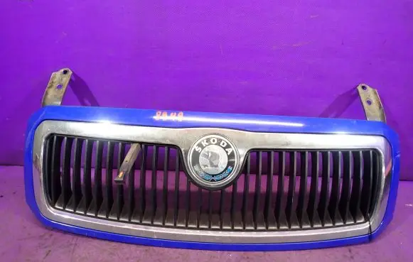 Skoda Fabia Mk1 (6Y) Front bumper upper radiator grill 6Y0853668