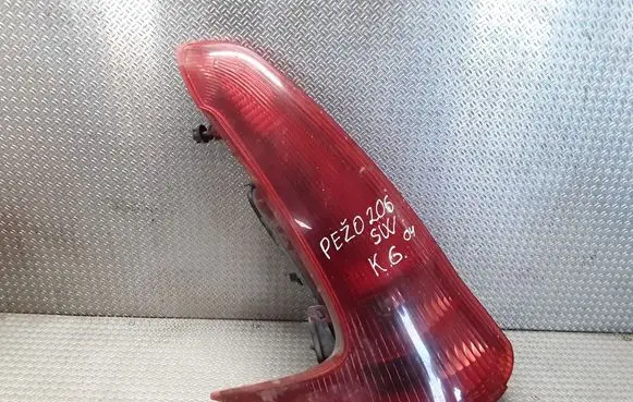 Peugeot 206 Rear/tail lights RS102AR00