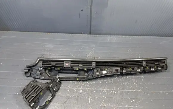 Audi A4 S4 B9 Dashboard side air vent grill/cover trim