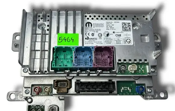 Maserati MC20 Radio/CD/DVD/GPS head unit NR5464 670219945