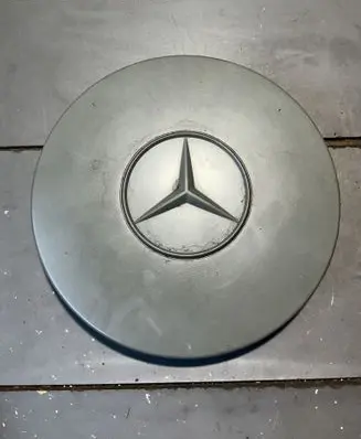 Mercedes-Benz Vito Viano W638 Original wheel cap 6384010325