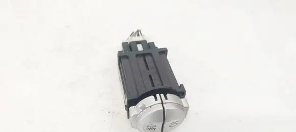 Fog light switch