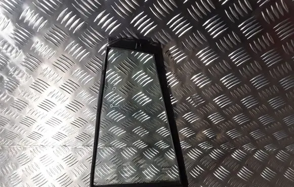 Toyota Verso Rear vent window glass 