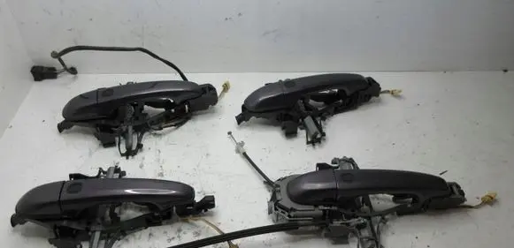 Jaguar XF Loading door exterior handle/bracket dd460o9ikimuyj